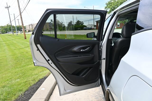 Used 2021 GMC Terrain SLT w/ Infotainment Package II AWD/4WD image 23