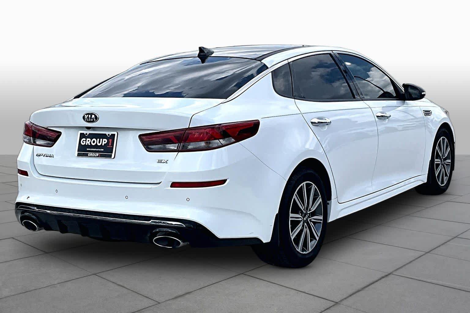 Used 2019 Kia Optima EX w/ EX Premium Package FWD image 13