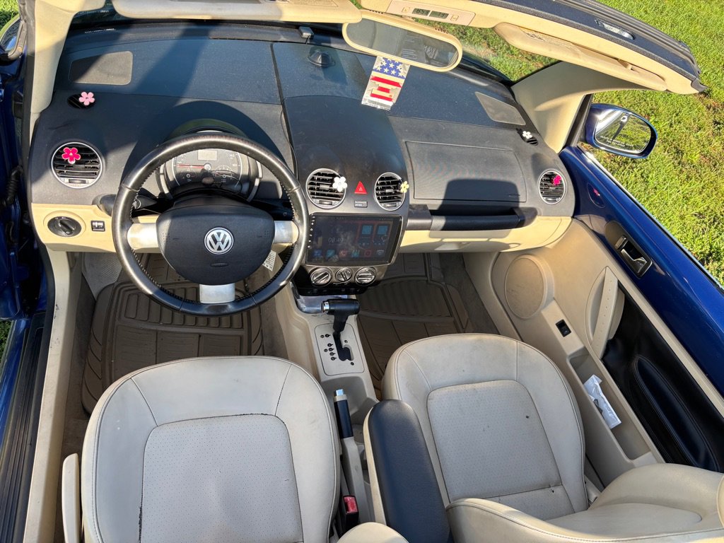 Used 2008 Volkswagen Beetle SE image 15