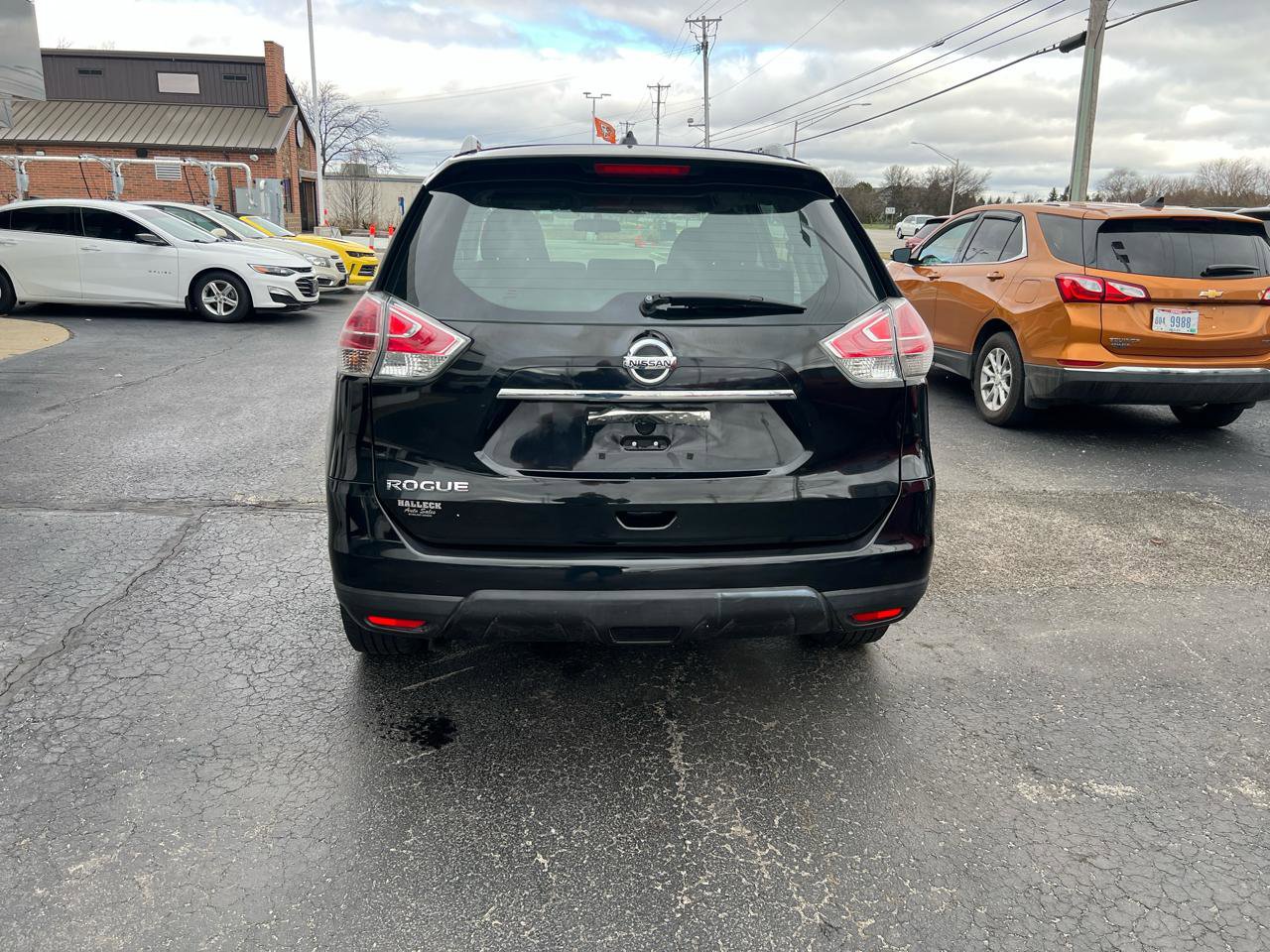 Used 2016 Nissan Rogue S image 4