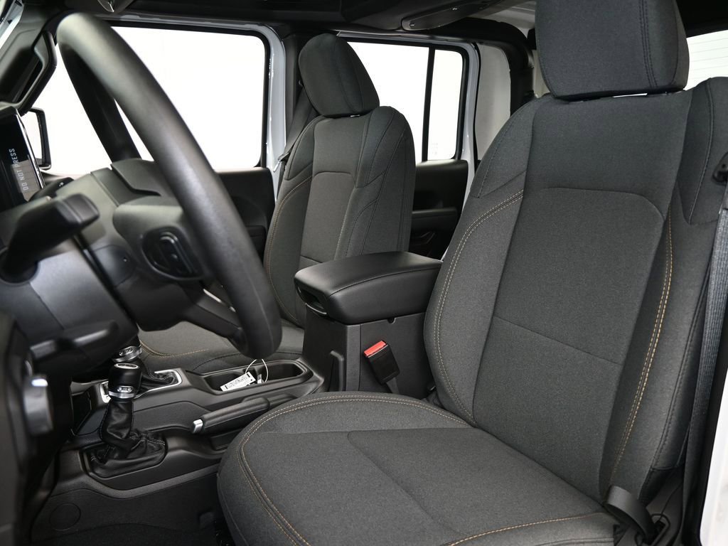 New 2026 Jeep Gladiator Sport AWD/4WD image 10