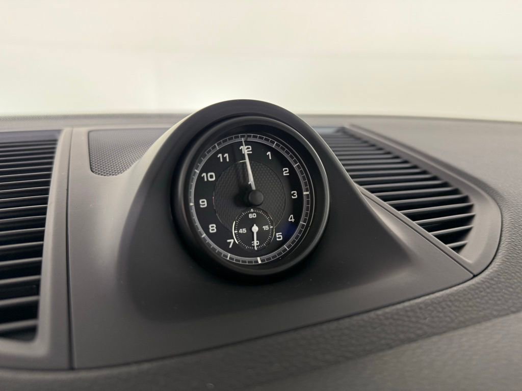 New 2026 Porsche Macan image 28