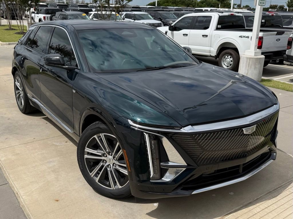 Used 2024 Cadillac Lyriq Luxury RWD image 6