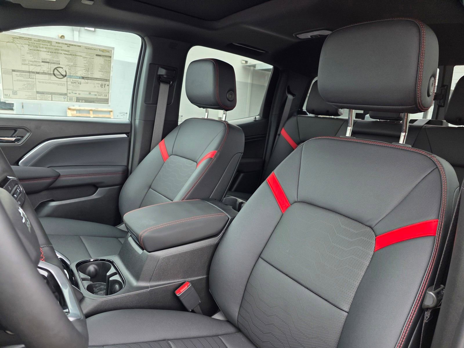 New 2025 Chevrolet Colorado Z71 w/ Technology Package AWD/4WD image 23