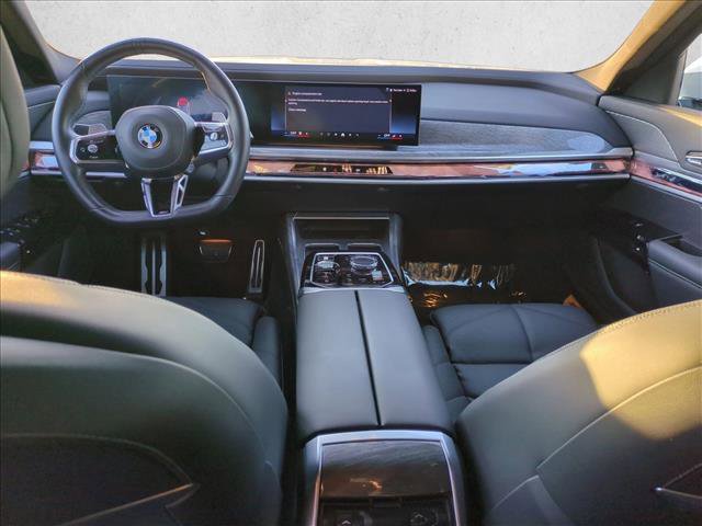 Certified 2024 BMW 740i w/ Premium Package 2 image 18