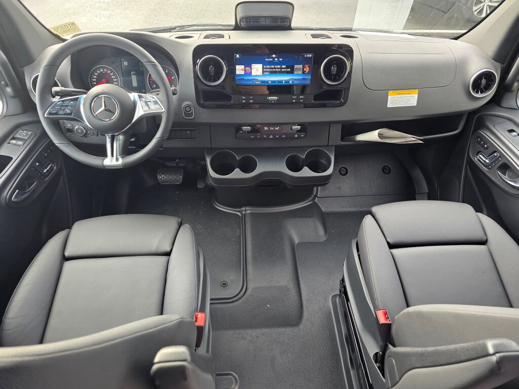 New 2025 Mercedes-Benz Sprinter 2500 image 15