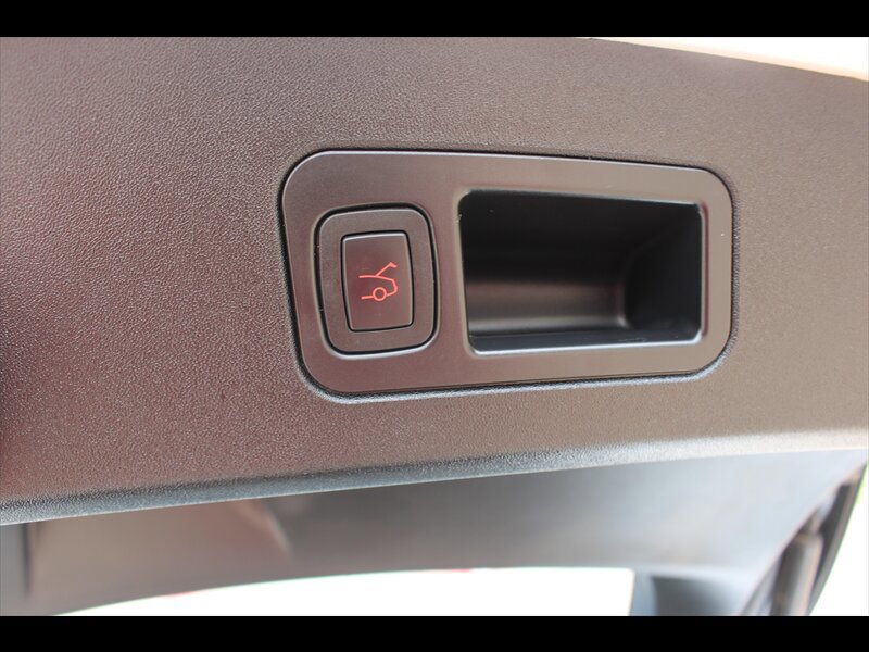 Used 2015 Tesla Model S 85D AWD/4WD image 12