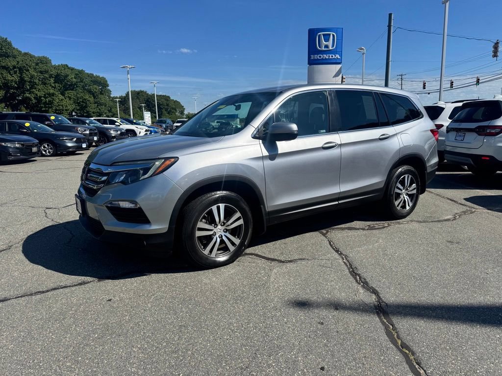Used 2017 Honda Pilot EX image 1
