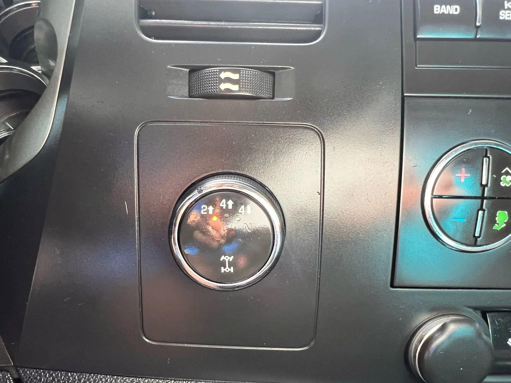 Used 2013 Chevrolet Silverado 2500 LT w/ Interior Plus Package image 18