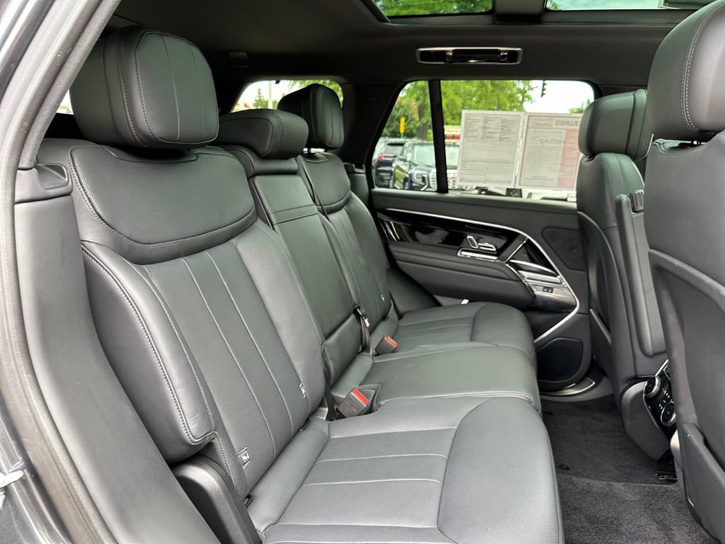 Used 2023 Land Rover Range Rover SE AWD/4WD image 44