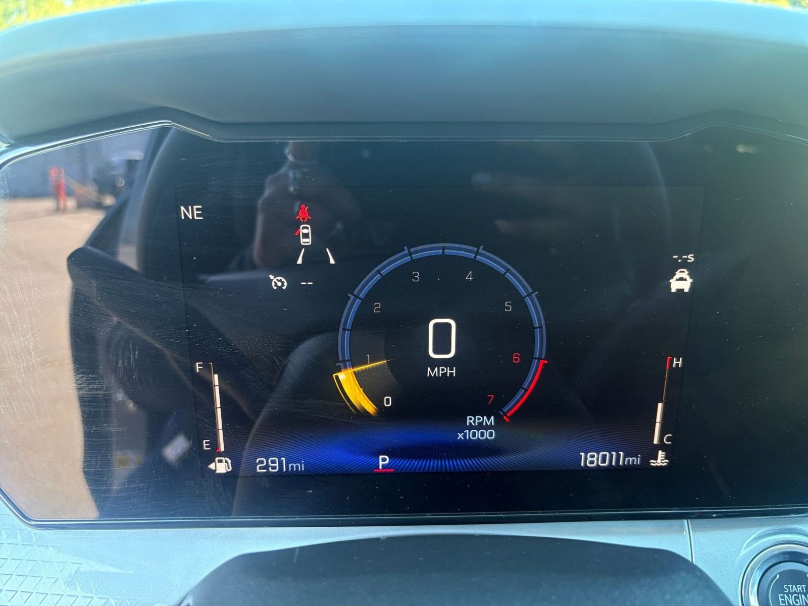 Used 2025 Chevrolet Trax LT FWD image 39