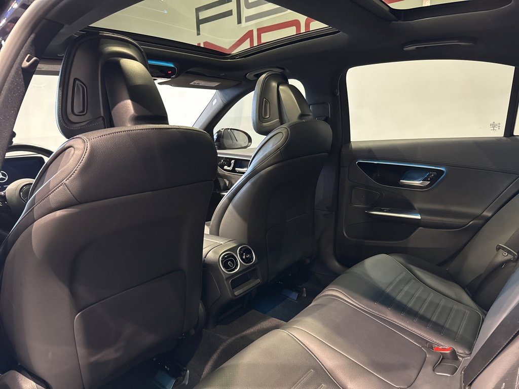 Used 2022 Mercedes-Benz C 300 4MATIC Sedan image 37