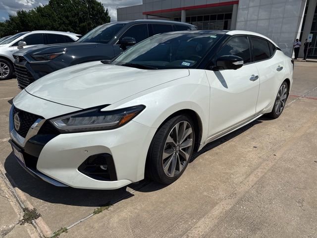 Used 2021 Nissan Maxima Platinum w/ Sport Mat Group FWD image 2