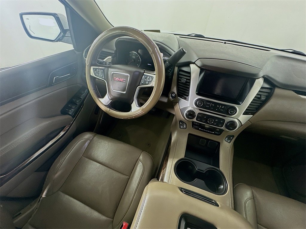 Used 2017 GMC Yukon SLT image 9