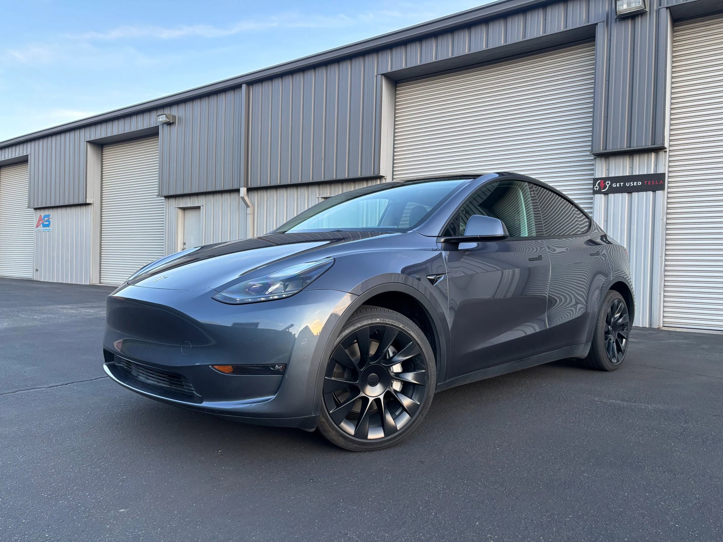Used 2023 Tesla Model Y Long Range AWD/4WD image 5