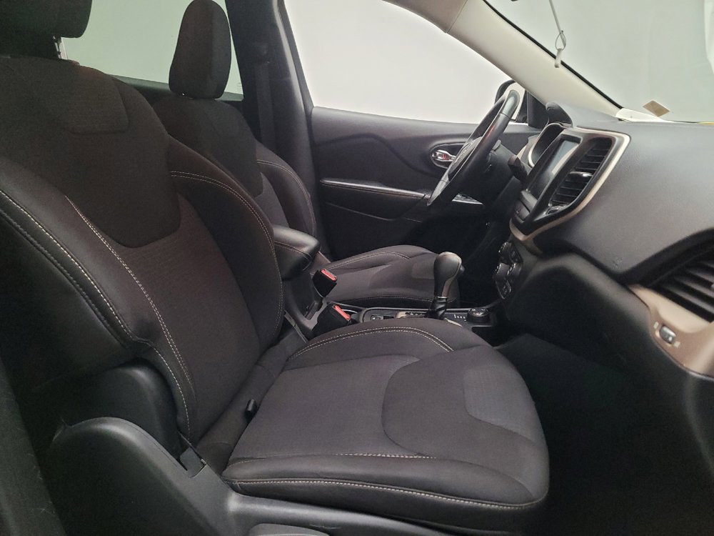 Used 2015 Jeep Cherokee Latitude w/ Trailer Tow Group image 21