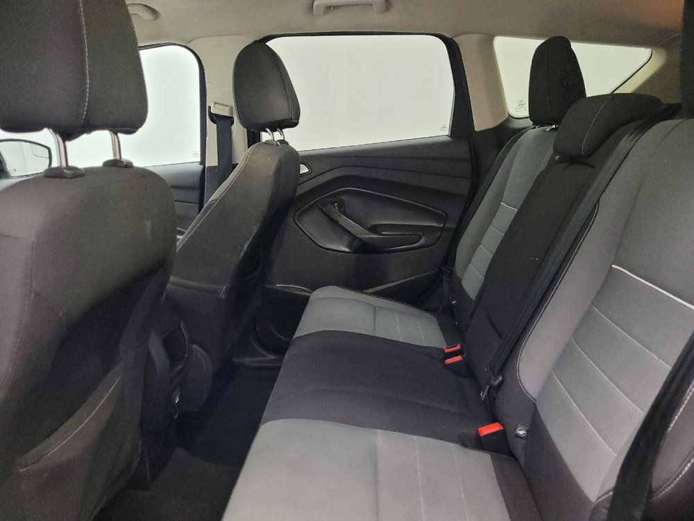 Used 2015 Ford Escape SE image 18