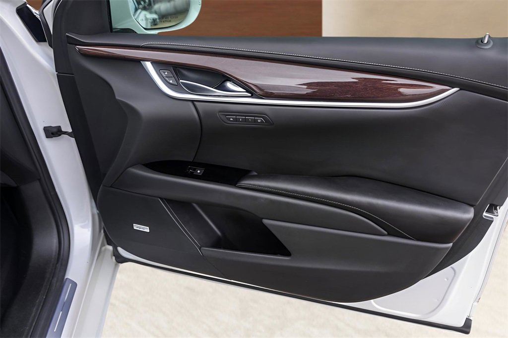 Used 2017 Cadillac XTS Vsport Premium Luxury image 29