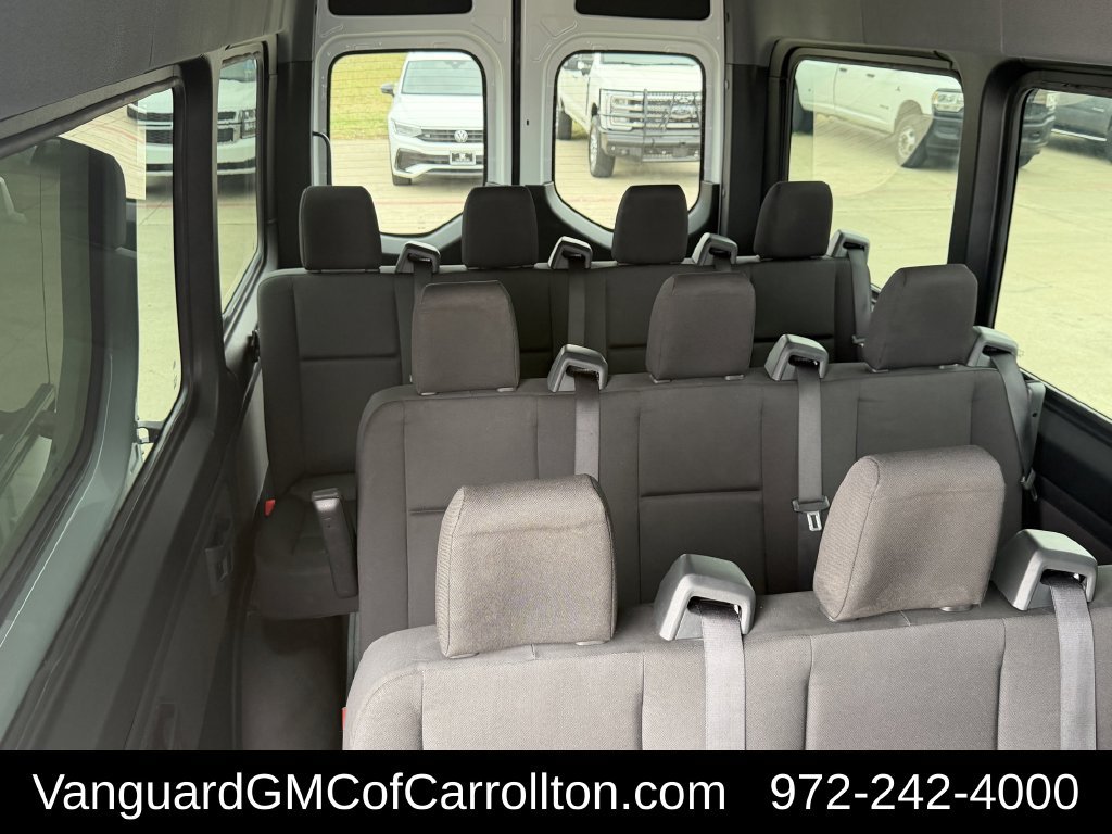 Used 2025 Mercedes-Benz Sprinter 2500 image 30