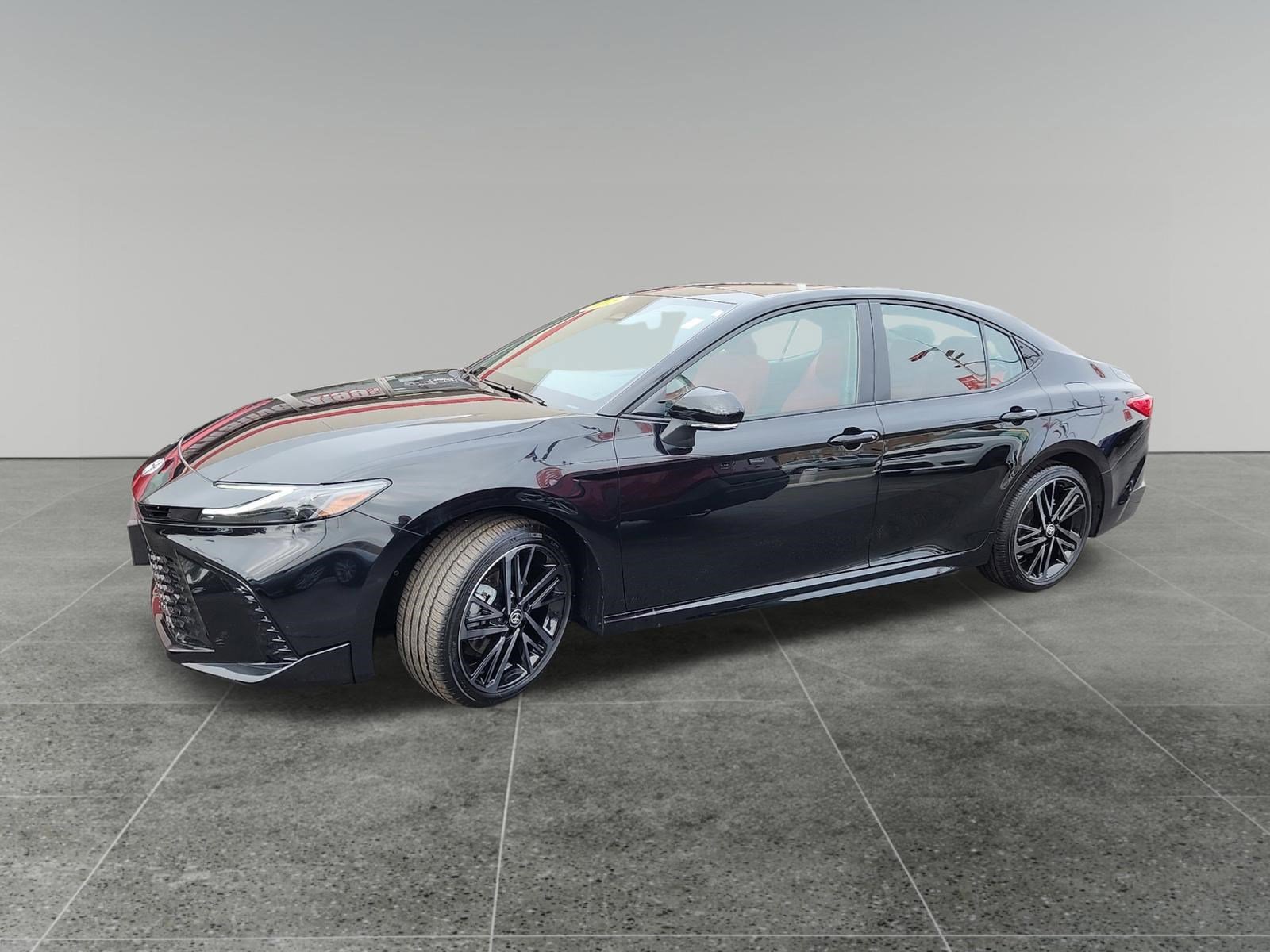 Certified 2025 Toyota Camry XSE image 4