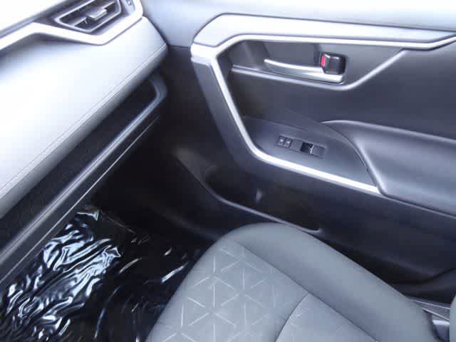 Certified 2024 Toyota RAV4 XLE FWD image 27