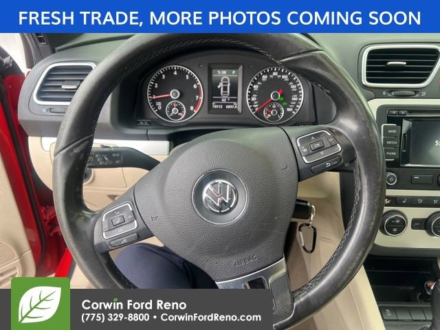 Used 2016 Volkswagen Eos Komfort FWD image 12