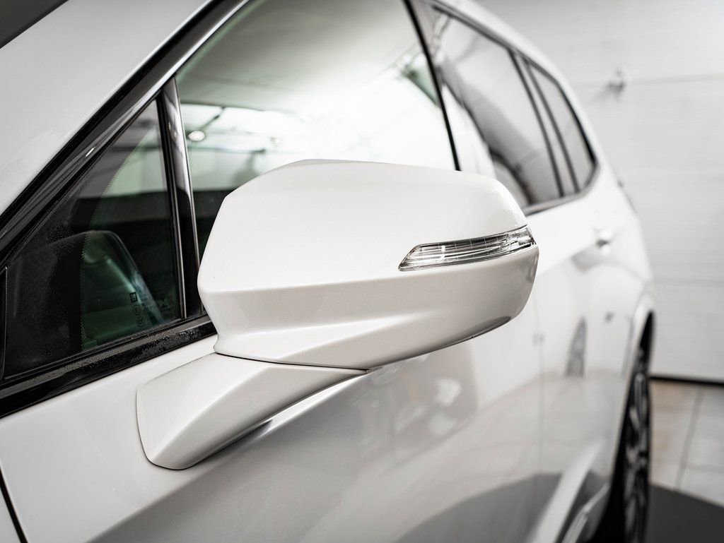 Used 2023 Cadillac XT6 Sport image 14