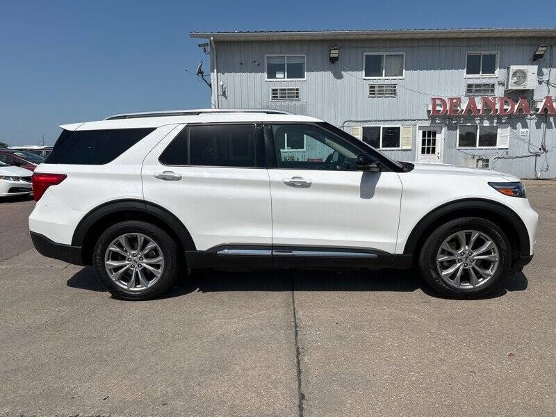 Used 2021 Ford Explorer Limited w/ Equipment Group 301A image 6