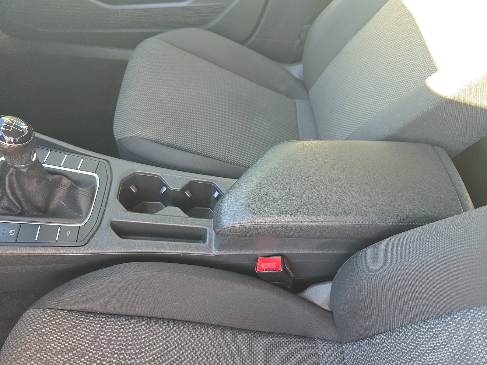 Used 2020 Volkswagen Jetta S w/ Driver Assistance Package image 15