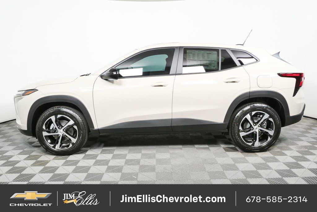 New 2026 Chevrolet Trax RS w/ Sunroof Package FWD image 28