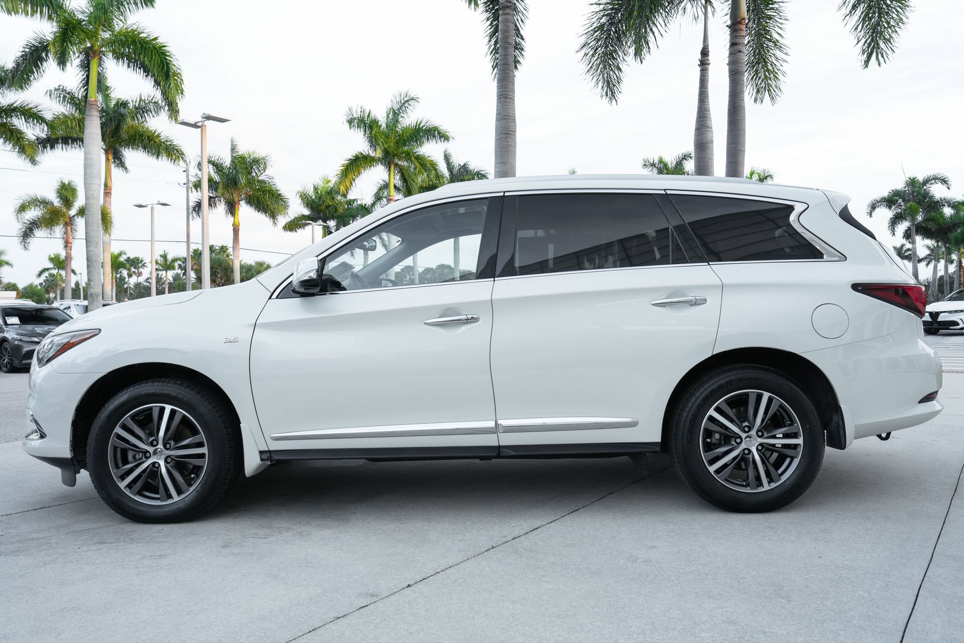 Used 2019 INFINITI QX60 Luxe w/ Essential Package image 20