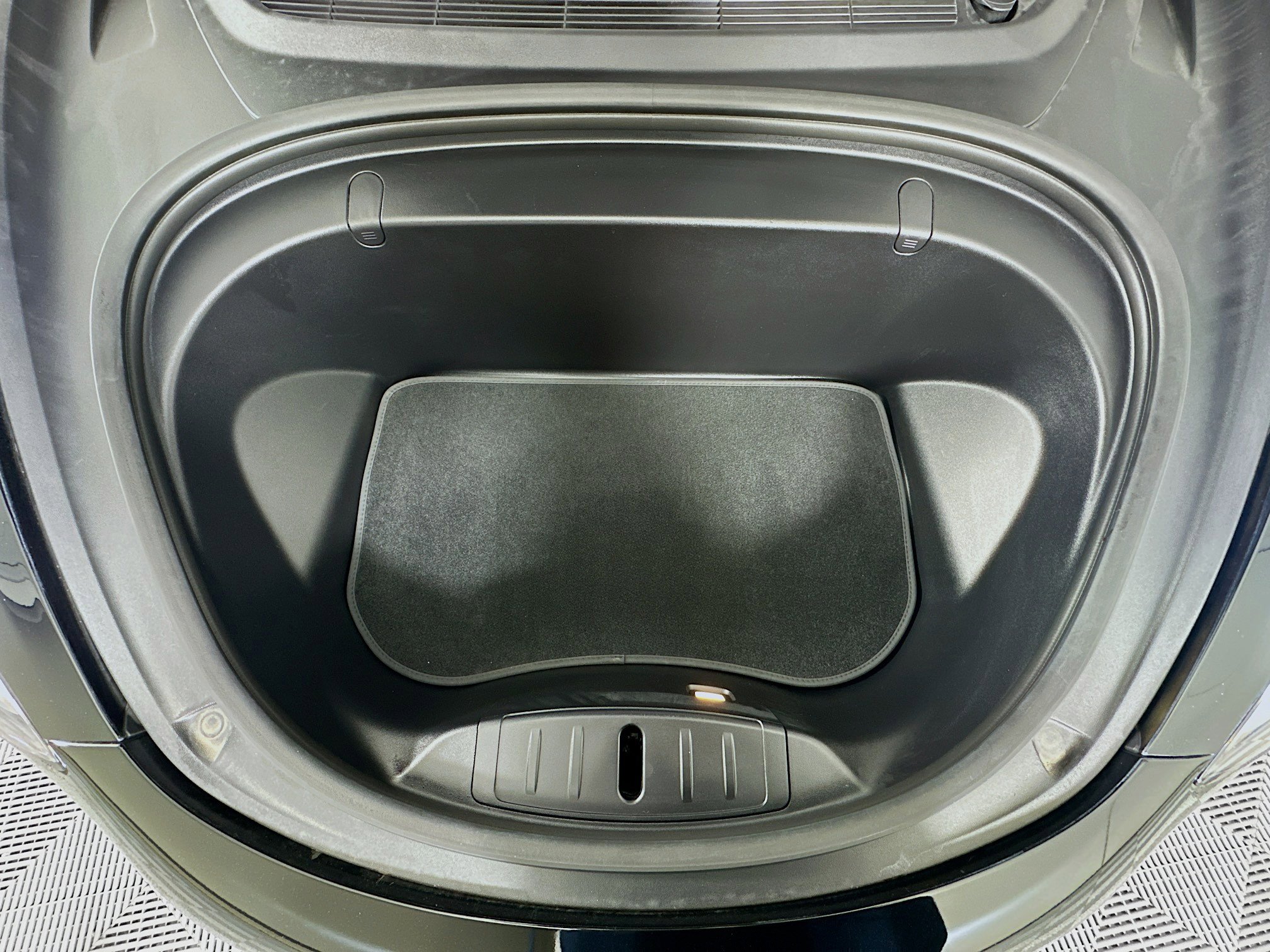 Used 2018 Tesla Model 3 Long Range image 31