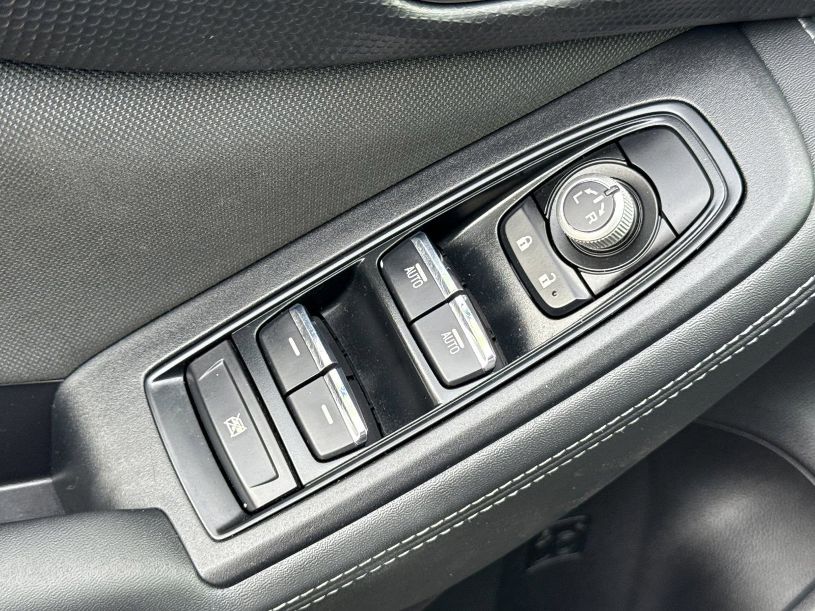 Used 2019 Subaru Forester Premium image 11