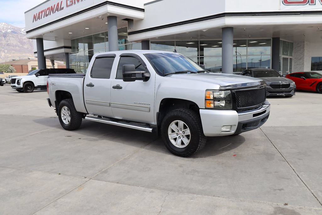 Used 2011 Chevrolet Silverado 1500 LT w/ All-Star Edition AWD/4WD image 8