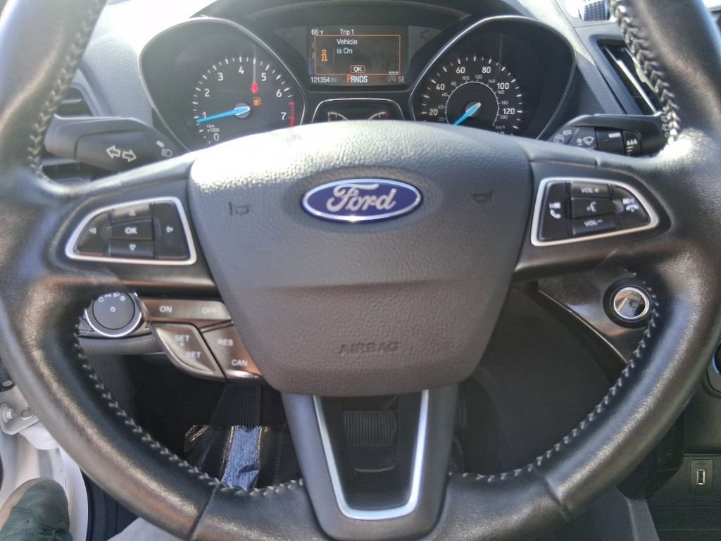 Used 2019 Ford Escape SEL AWD/4WD image 15