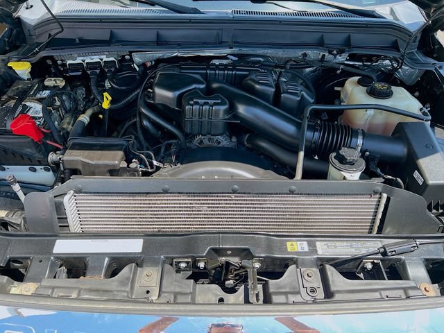 Used 2015 Ford F250 Lariat w/ Chrome Package AWD/4WD image 24
