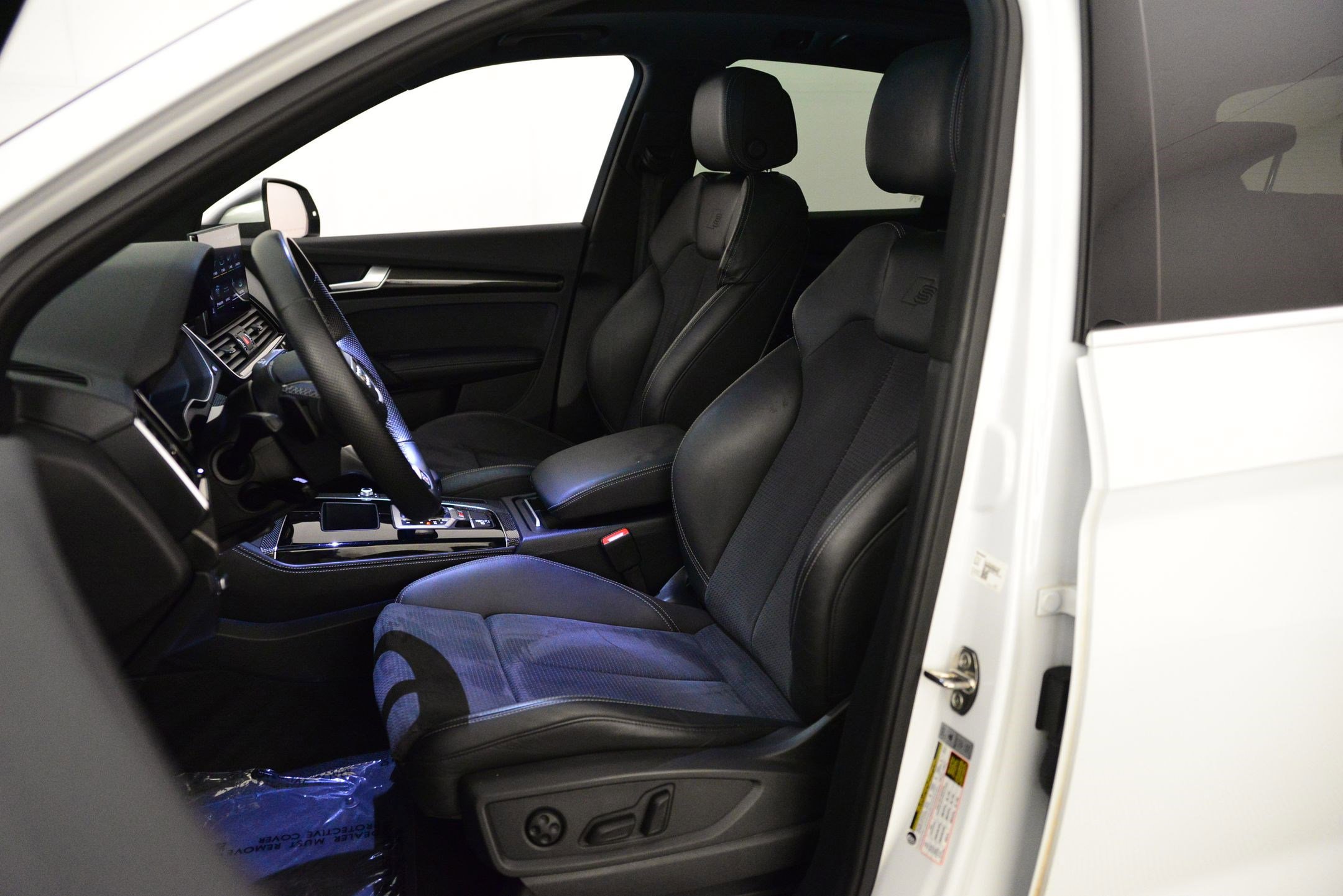 Used 2022 Audi SQ5 Premium Plus w/ Premium Plus Package image 5