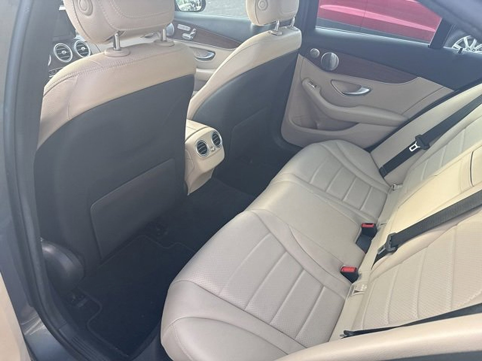 Used 2019 Mercedes-Benz C 300 4MATIC Sedan image 11