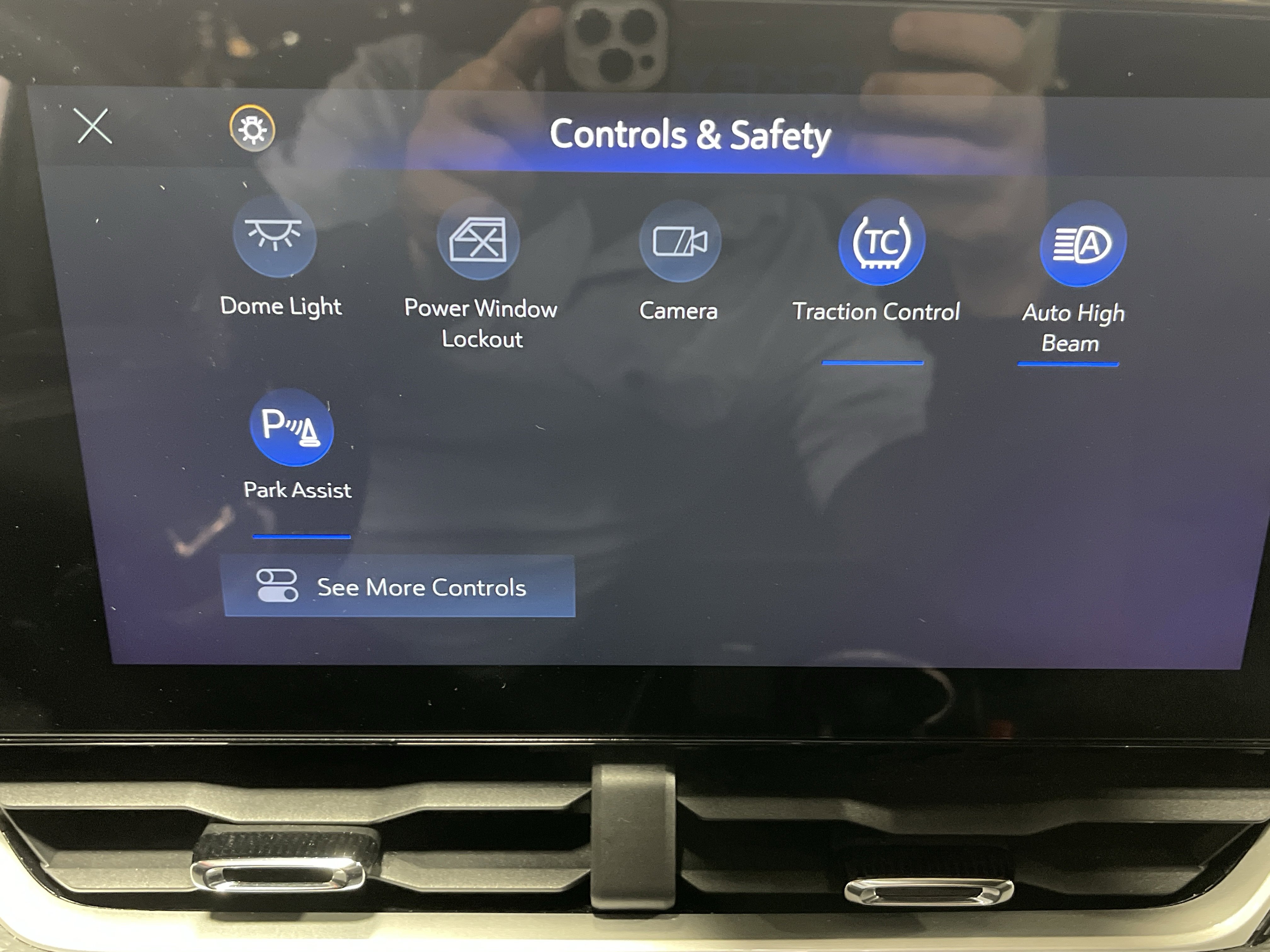 Used 2025 Chevrolet Equinox LT image 20