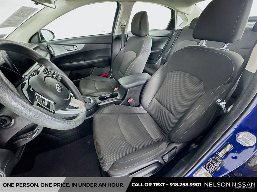 Used 2019 Kia Forte LXS FWD image 19