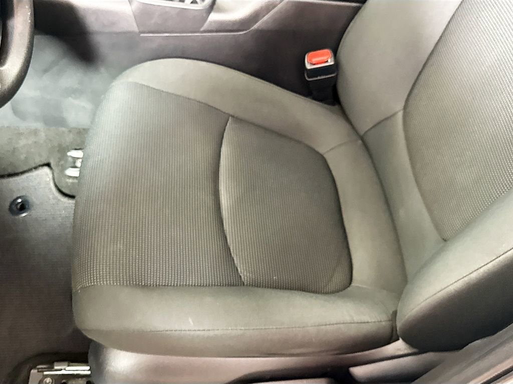 Used 2021 Toyota RAV4 LE w/ Carpet Mat Package (TMS) FWD image 17