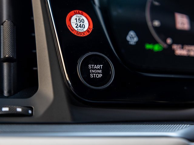 Certified 2025 Porsche Cayenne Coupe image 35