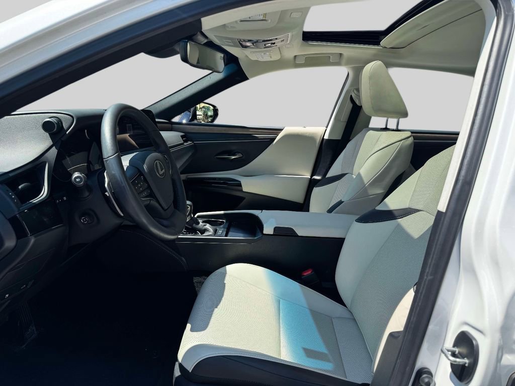 Used 2023 Lexus ES 350 w/ Premium Package FWD image 16
