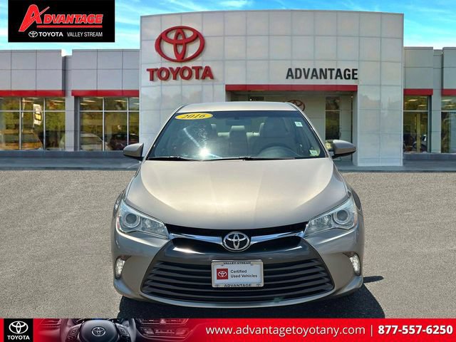 Used 2016 Toyota Camry XLE FWD video 2