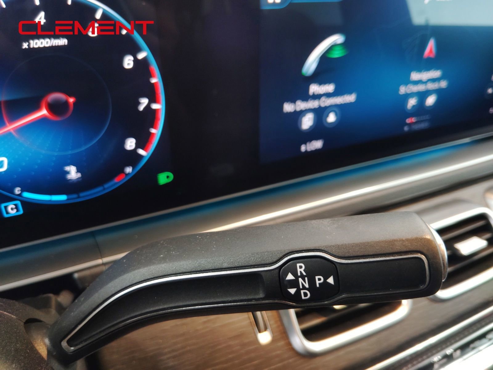 Used 2020 Mercedes-Benz GLE 350 4MATIC w/ MBUX Technology Package image 17