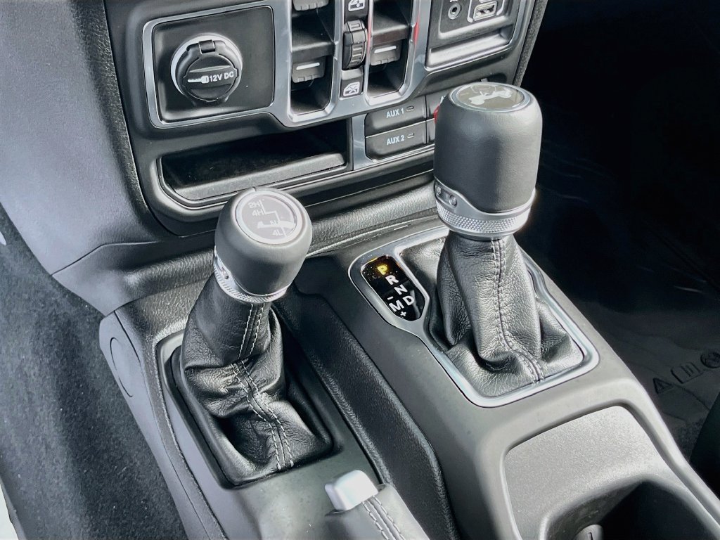 New 2026 Jeep Wrangler Unlimited Sahara AWD/4WD image 17
