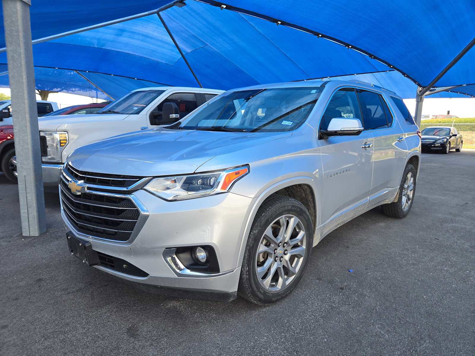 Used 2018 Chevrolet Traverse Premier w/ Driver Confidence II Package FWD image 1