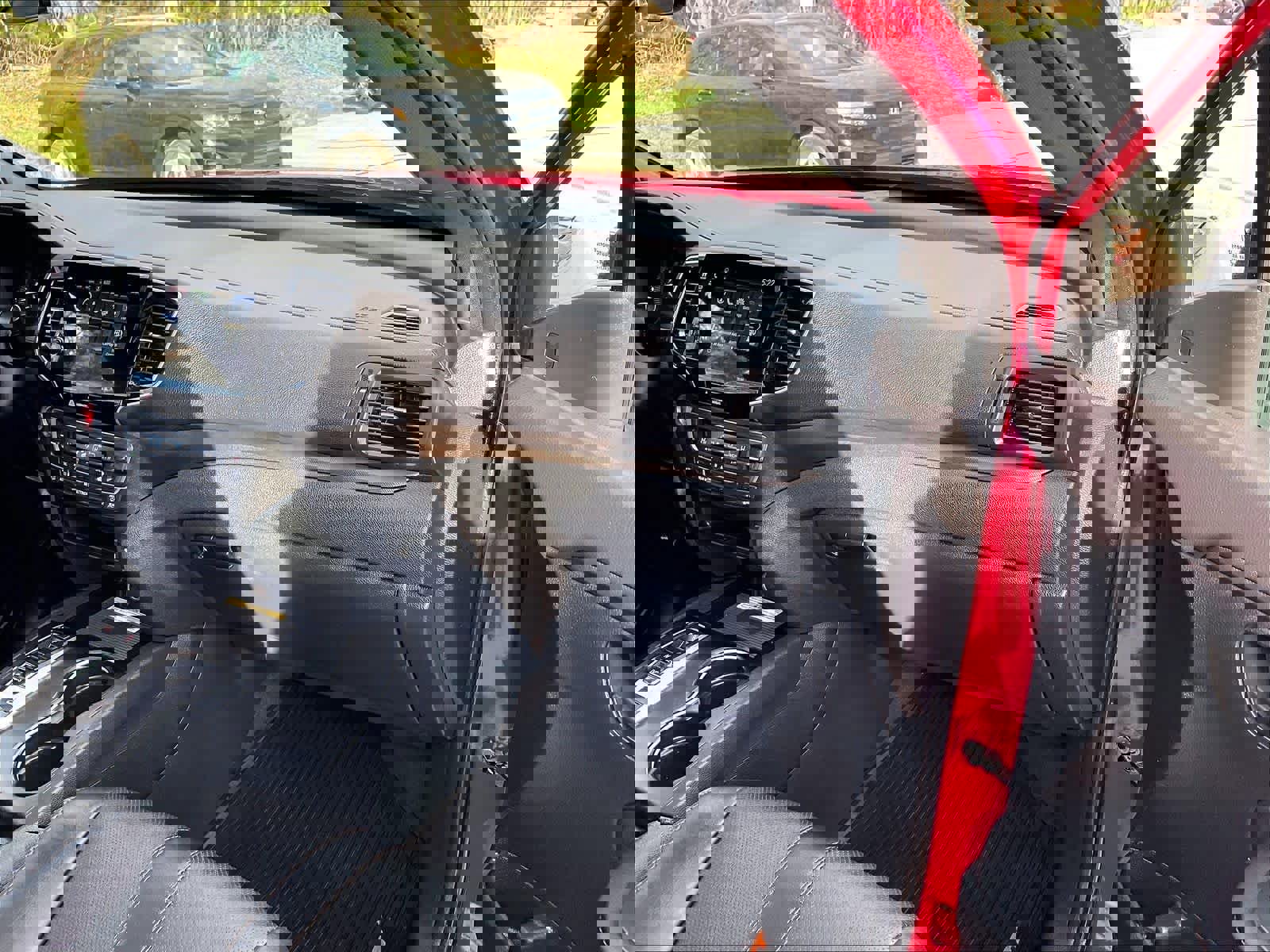 Used 2023 Honda Passport TrailSport image 13