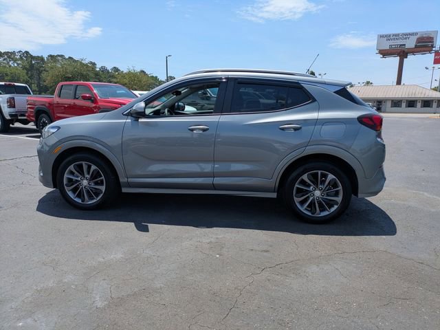 Used 2023 Buick Encore GX Select w/ Sport Touring Package FWD image 8