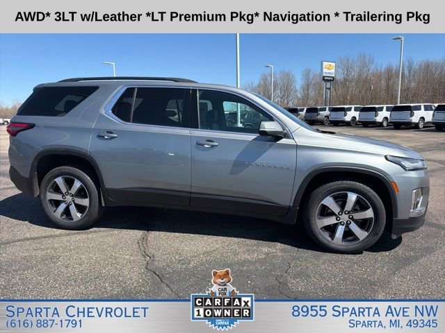 Used 2023 Chevrolet Traverse LT w/ LT Premium Package image 2